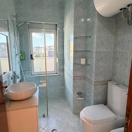 20 Bs New Bazaar Apartamento